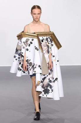 Новая коллекция Viktor & Rolf  и их платья из картин